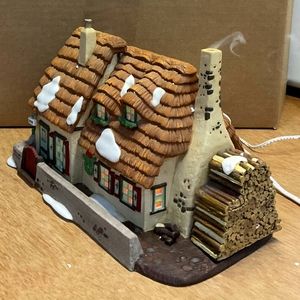 Dickens' Village The Christmas Carol Cottage